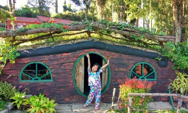 Rumah Hobbit Bogor 