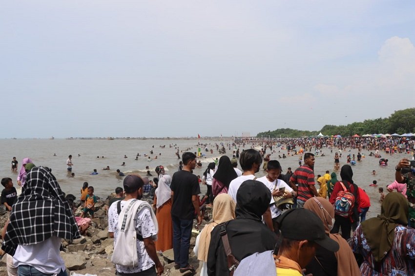 Wisata Tanjung Pasir, Panorama Eksotis Pantai Di Banten