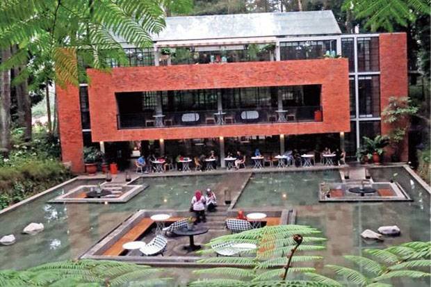 The Lake House Bogor : Restoran Instagramable Di Puncak