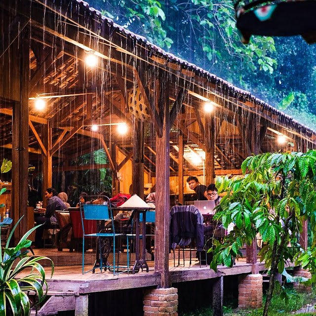 Ramatama Cafe And Resto: Cafe Hits Di Bogor