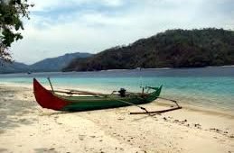 Tempat Wisata di Lampung : Keindahan Teluk Kiluan luar biasa